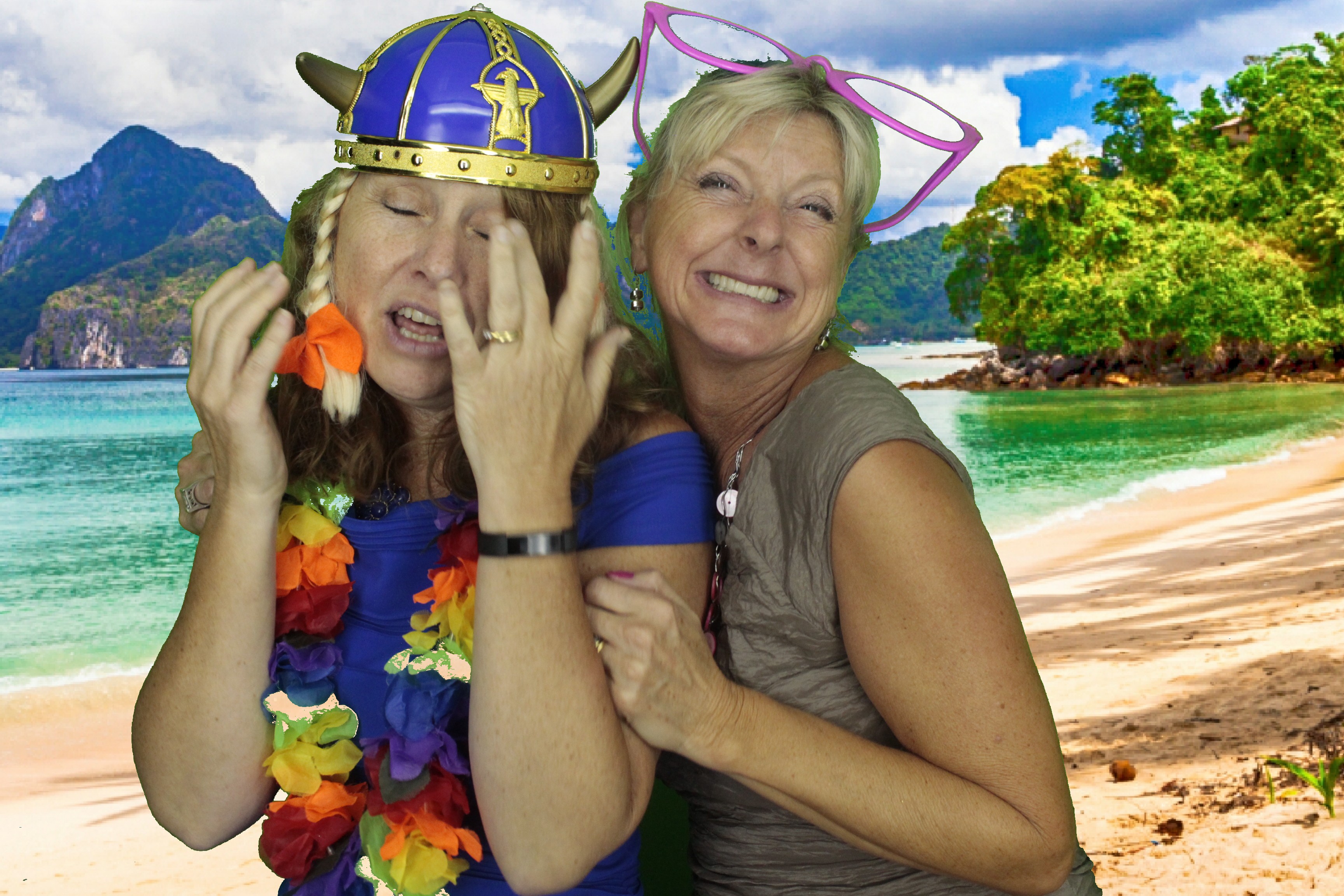 Leanne & Mike's Wedding | View more photos from the event at gallery.myphotoboothexperience.co.uk/u/MyPhotoBoothExperienceLtd/Leanne-Mikes-Wedding
